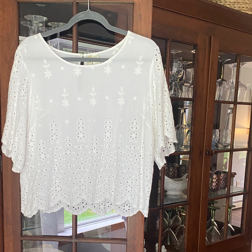 Japna White Floral Eyelet Blouse